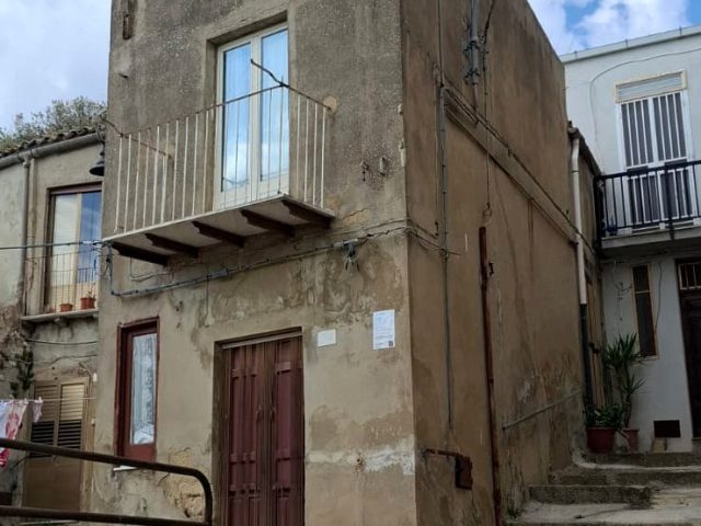 Casa indipendente in Via Vanelle 312-314